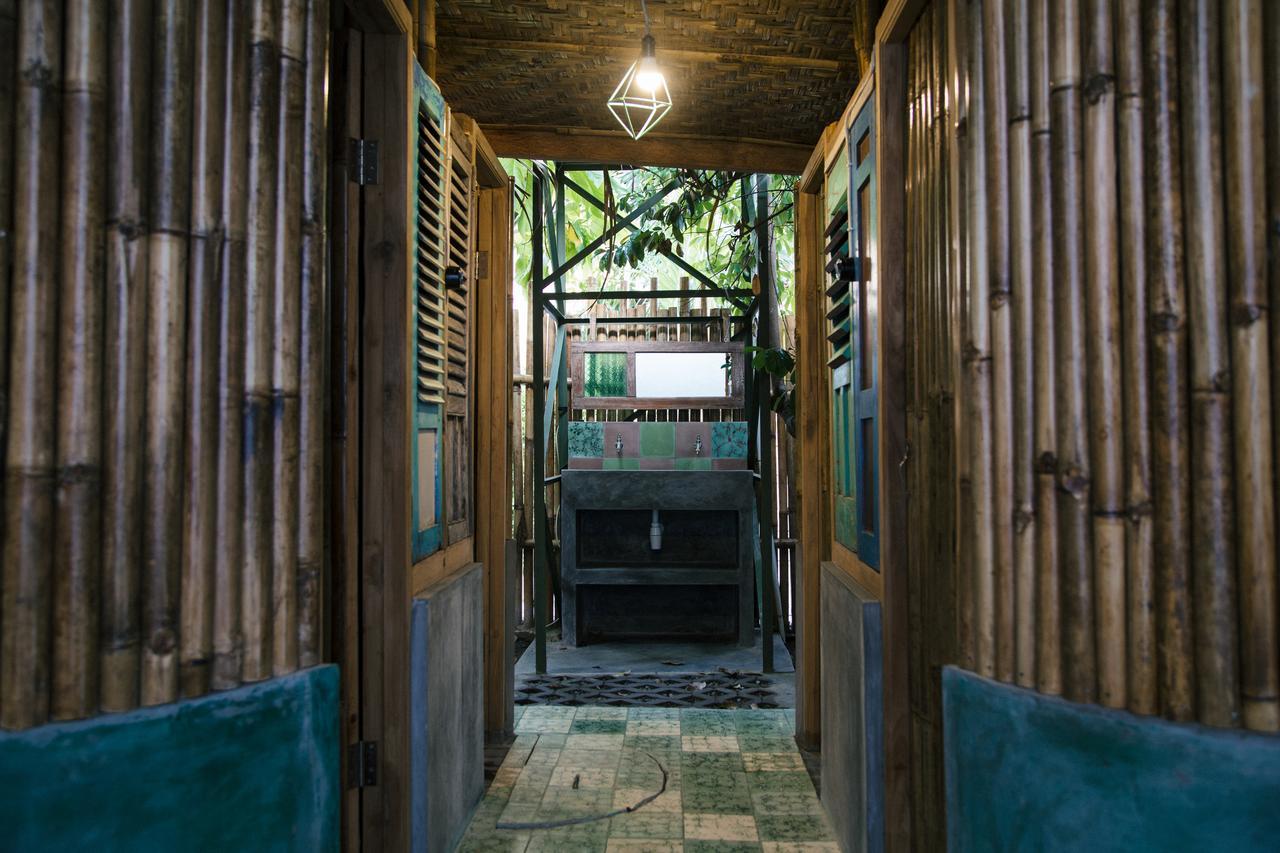 Sae Sae Hostel Yogyakarta Exterior photo
